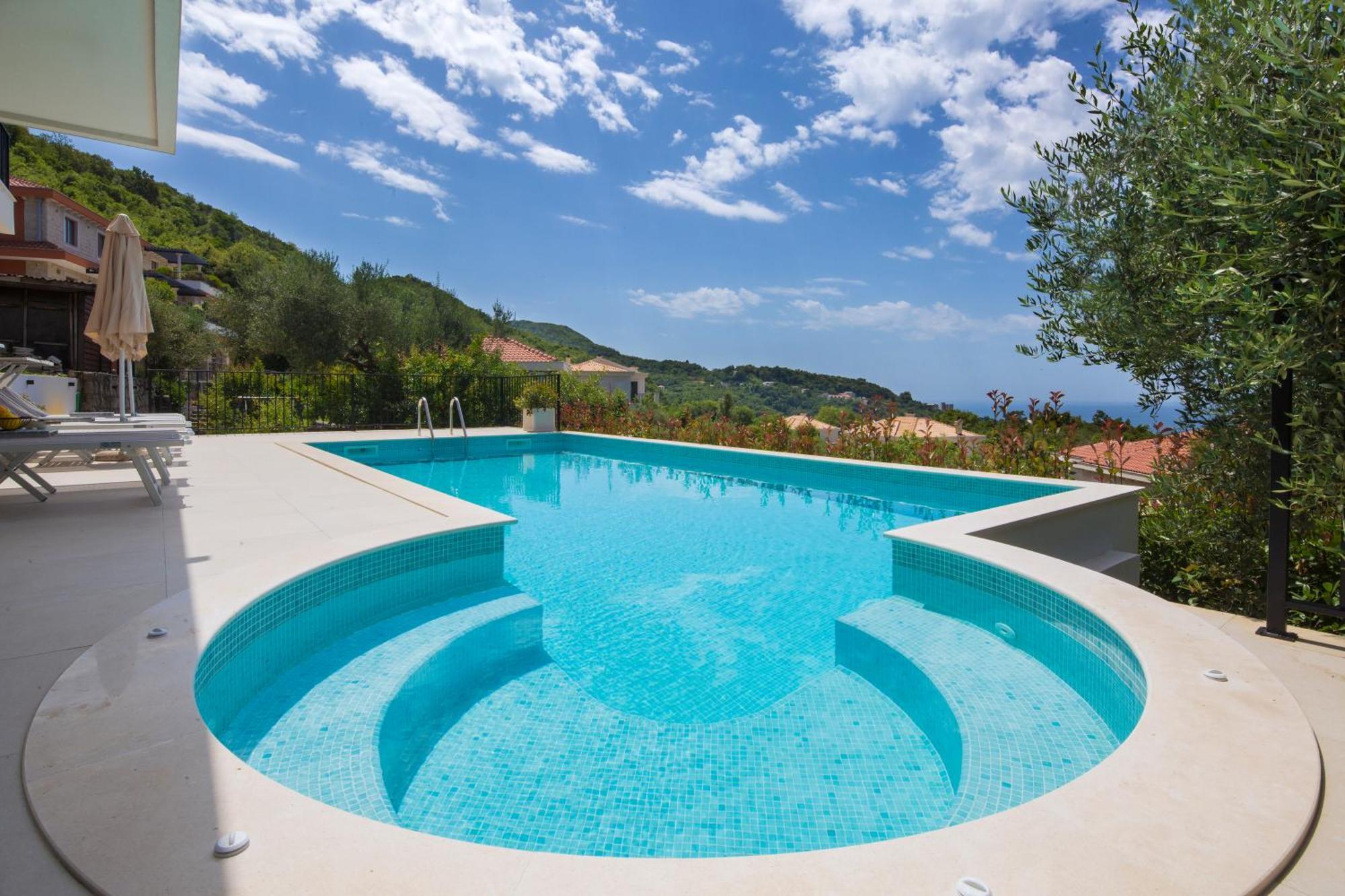 Fotinia Villa *